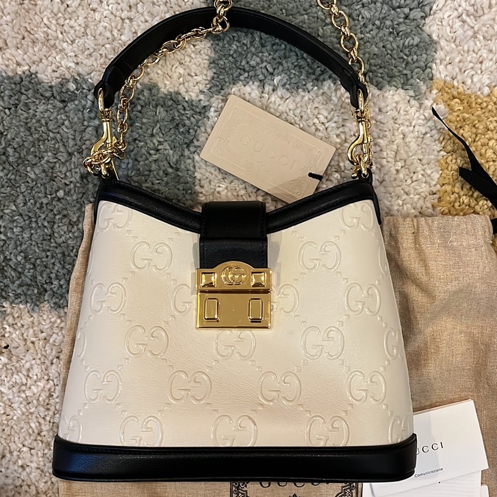🆕 Gucci top handle bag